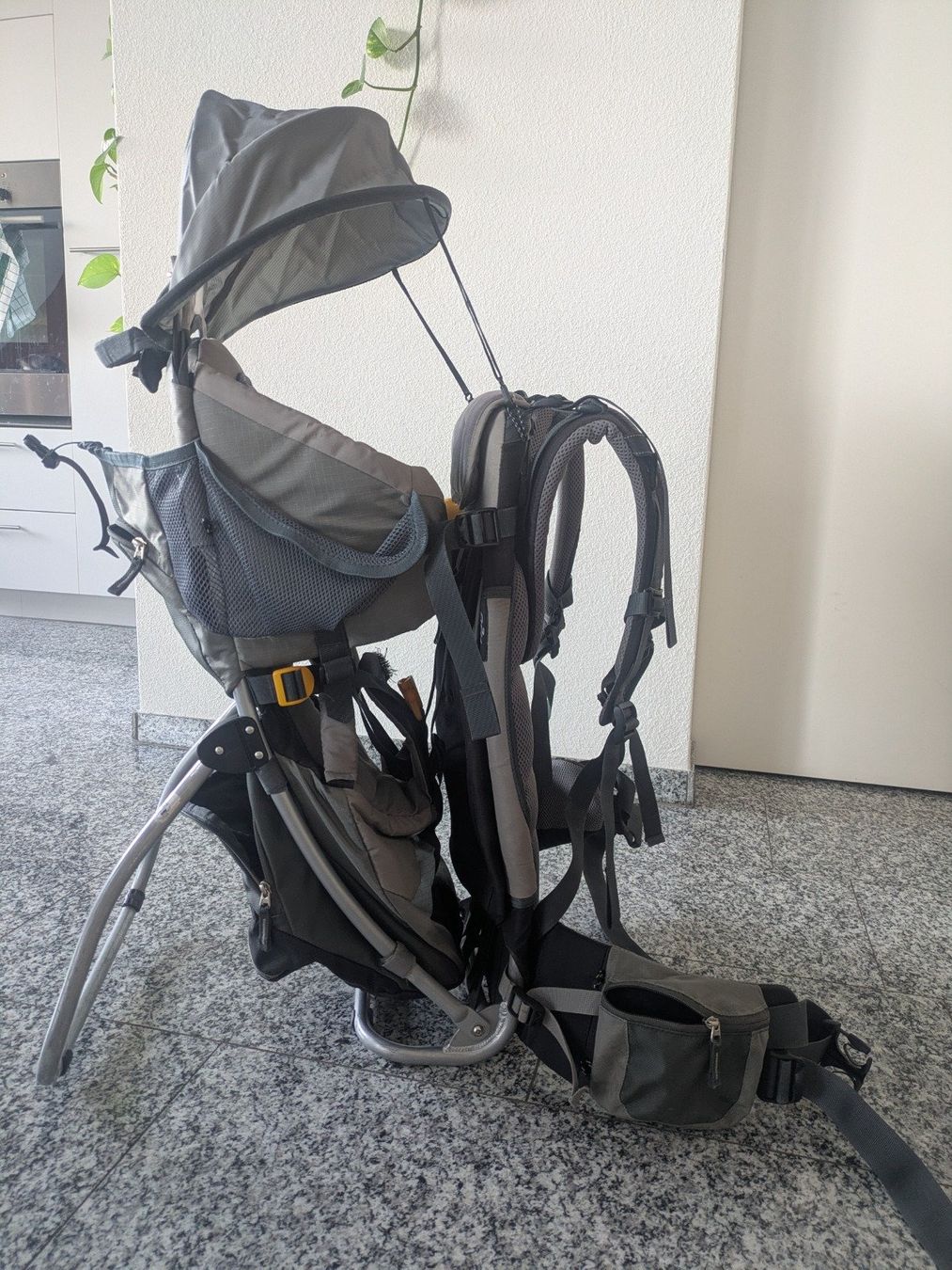 Deuter Bauch- & Rückentragen: Deuter Kid Comfort II – Gebraucht aus Affoltern am Albis von bor_nks7