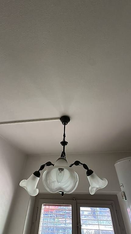 Lampadari & plafoniere: Lampadario con tre luci da soffitto – Usato da Giubiasco venduto da ful_xqs2