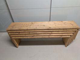 5 stapelbare Holzbänkli für Schulzimmer & Kindergarten