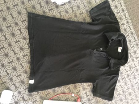 Shirt in Polo Form eng Gr. L aber eher M/S