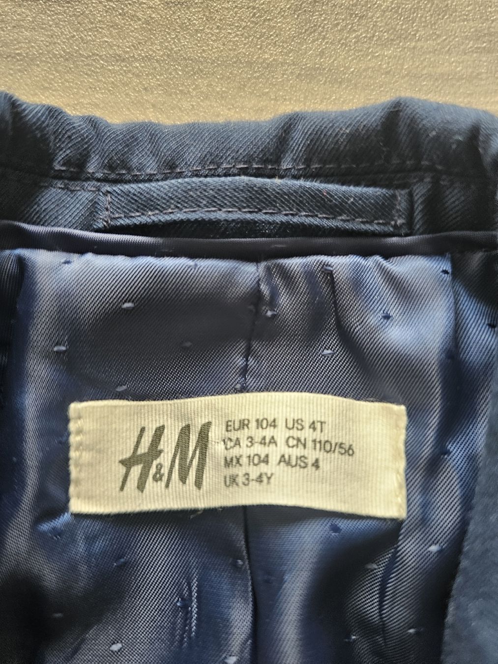 H&M Anzüge: anzug set gr 104 blau – Neu (gemäss Beschreibung) aus Münchenbuchsee von Kappa8 4