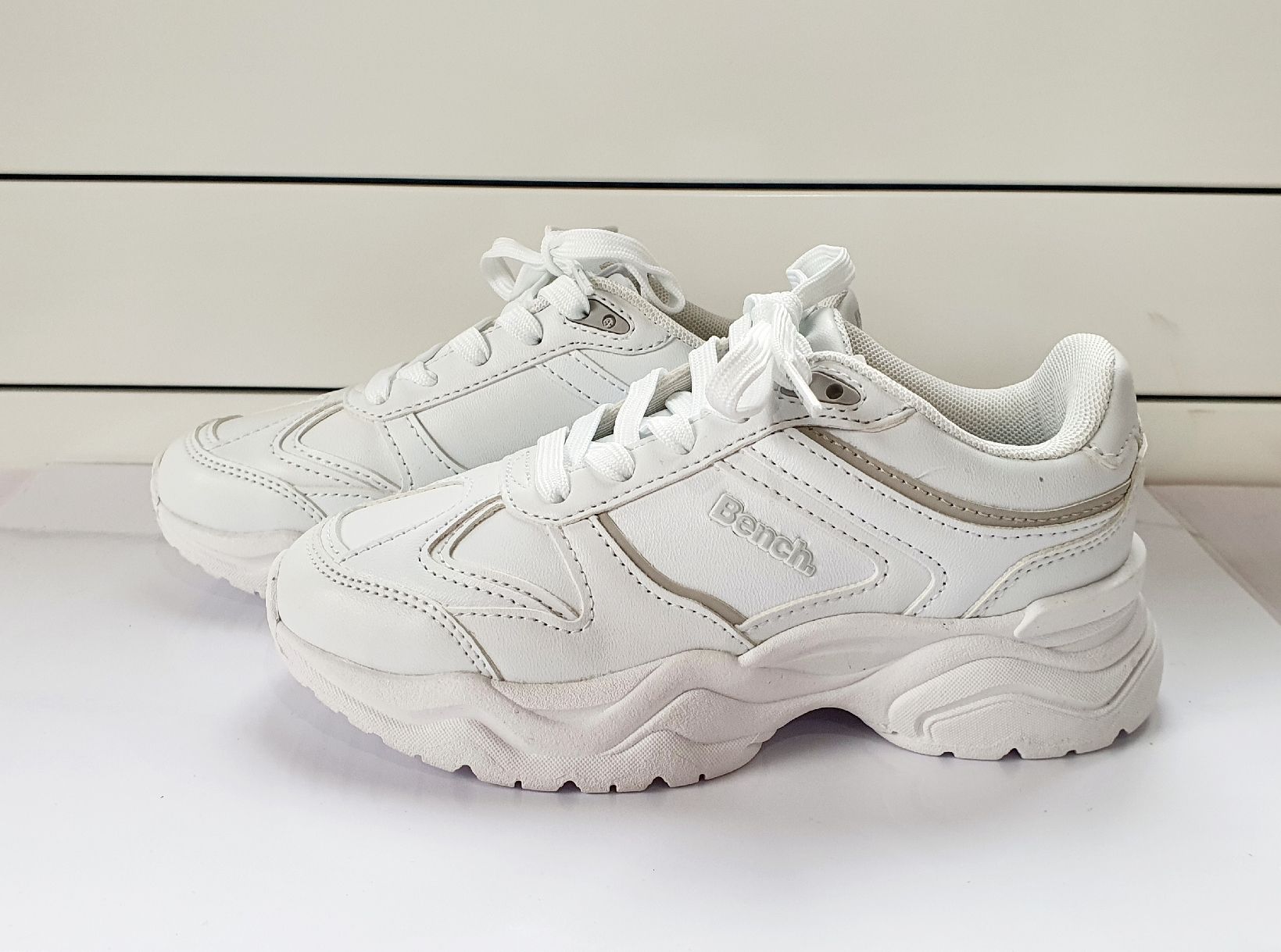 Bench Scarpe per ragazze: Gr. 33 - Bench. Kinderschuhe, Neu – Nuovo e nell'imballaggio originale da Nürensdorf venduto da Mandy_Nguyen
