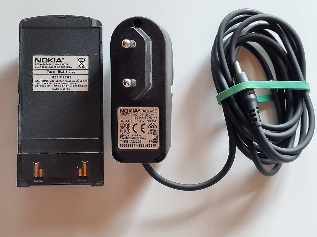 Telefoni cellulari / Smartphones: Nokia 8110i mit Zubehör – Usato da Unterlunkhofen venduto da MartinPM 3