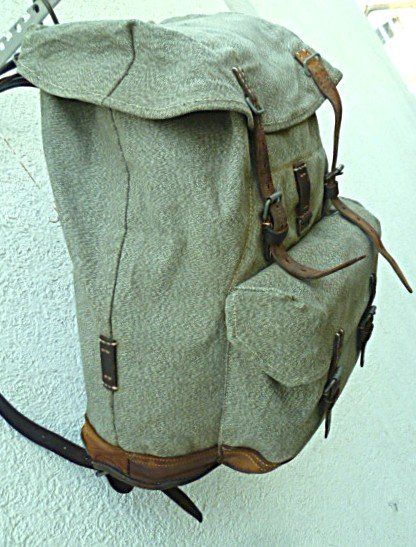 Zaini: Ordonnanz- CH Militär Rucksack – Usato da Effretikon venduto da Heimstudio