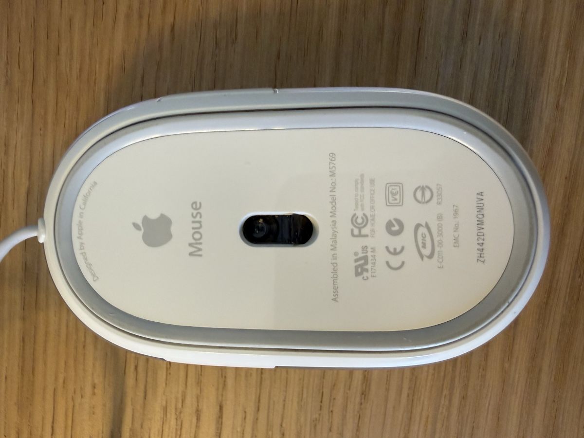 Apple Mouse: Souris Apple USB bon état – Usato da Kloten venduto da Mumiiin 4