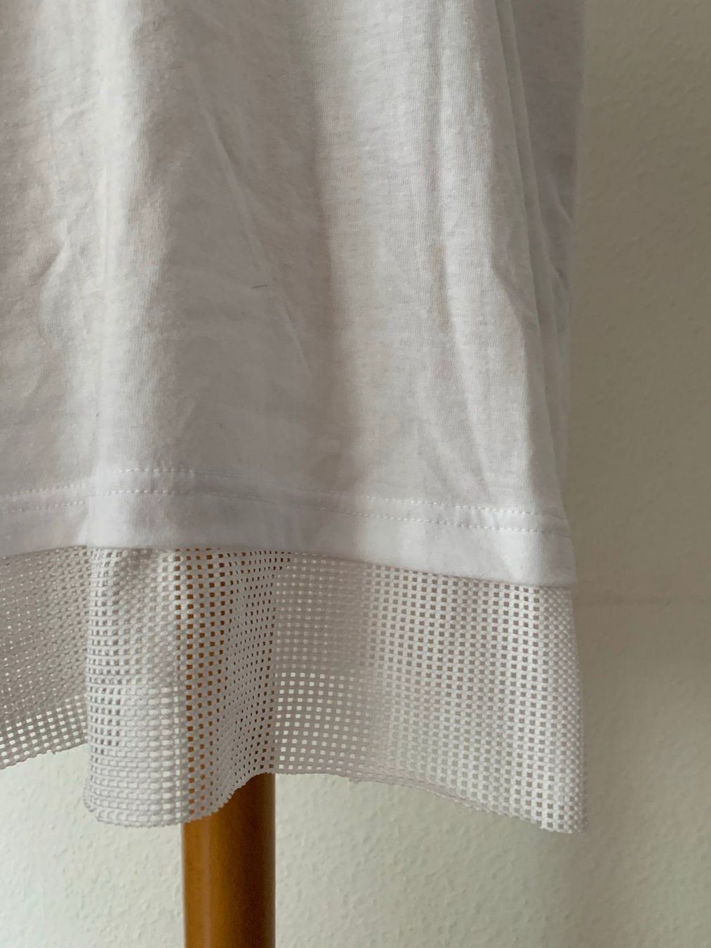 T-shirt: FOREVER 21 - Longshirt weiss S – Usato da Zürich venduto da Diazaio 2