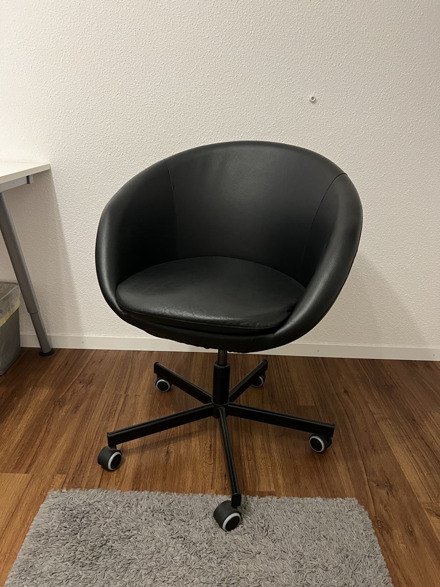 Rollstühle: IKEA Drehstuhl Skruvsta – Gebraucht aus Siebnen von Hubliv 3