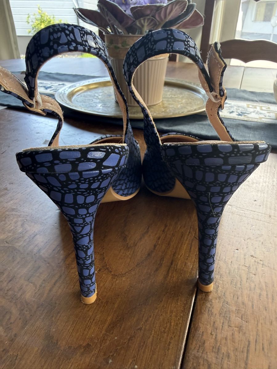 Scarpe da donna: Escarpins élégants bleu, motif serpent  – Nuovo e nell'imballaggio originale da Lausanne venduto da Doudoutze 2