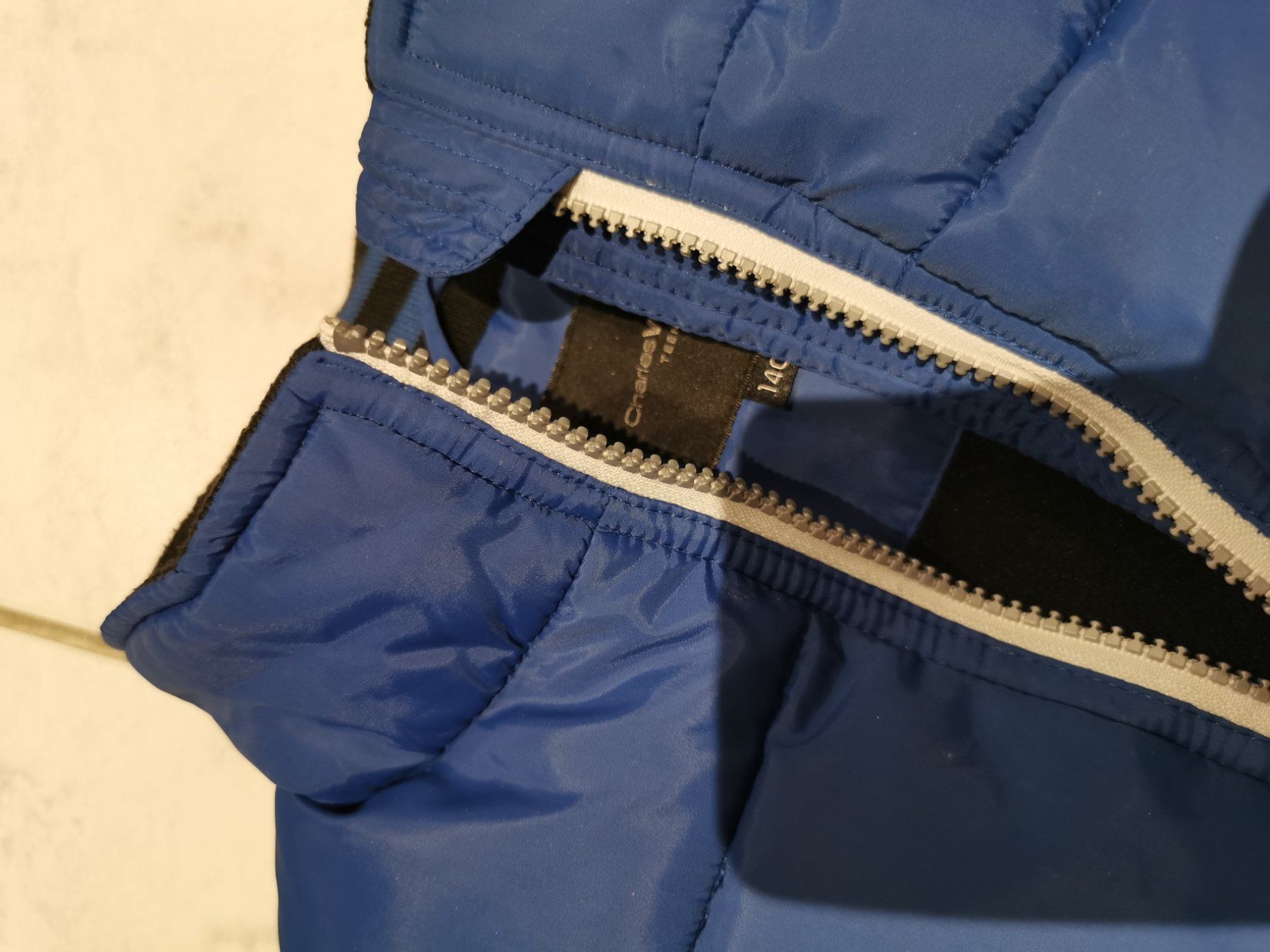 Sonstige Jungenkleidung: Schönes warmes Gilet Gr. 140 – Gebraucht aus Konolfingen von torina85 2