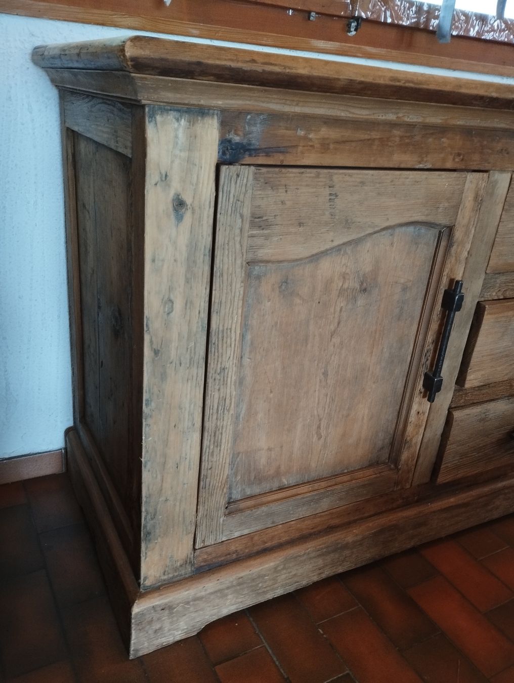Credenze: Ancien bas de vaisselier – Usato da Némiaz (Chamoson) venduto da Patoshi 3