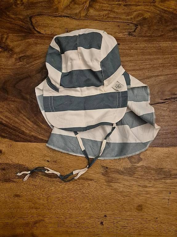Altro abbigliamento per bambino: Lässig Kinder Sonnenschutz Mütze – Usato da Bremgarten AG venduto da Noii 2