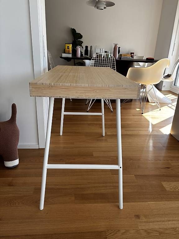 Schreibtische: Ikea Schreibtisch – Gebraucht aus Basel von sar_6ysz 3