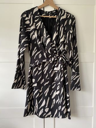 Robe Mango noir et blanc imprimé animal, taille S