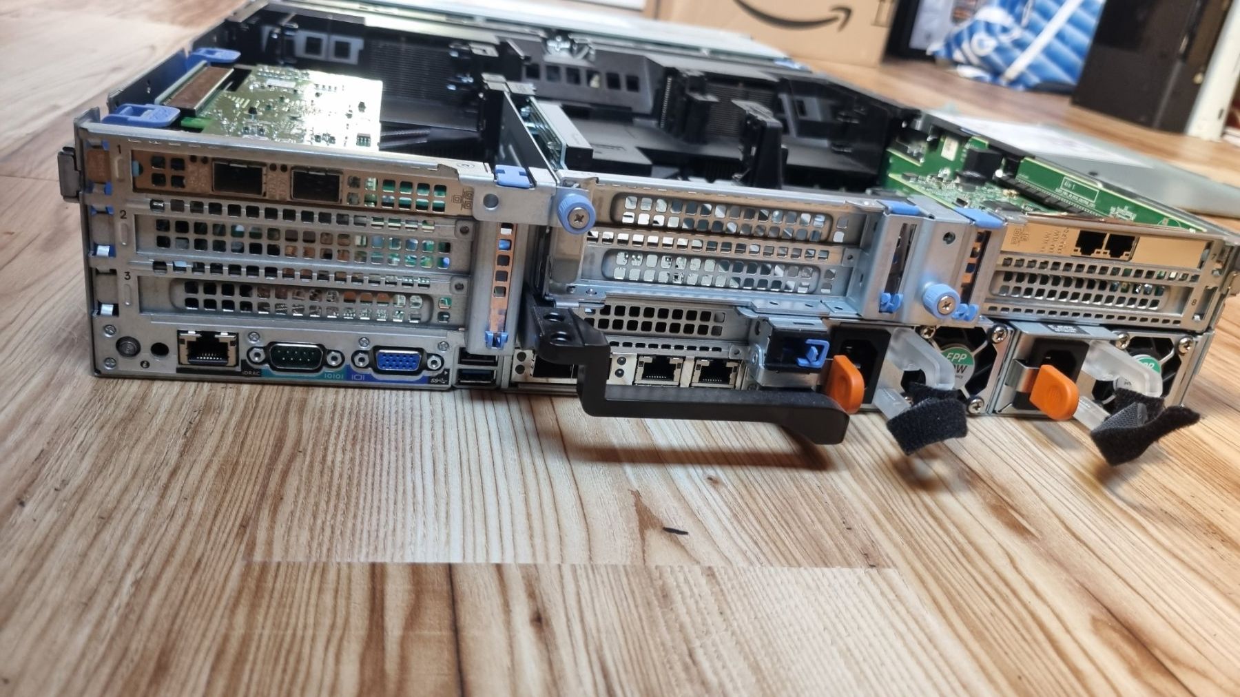 Dell Server: DELL EMC PowerEdge R740 Server gebraucht – Gebraucht aus Waldkirch von yan_28mr 3
