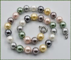 ♛ Collier aus Muschelkern Perlen 12mm & 47cm lang