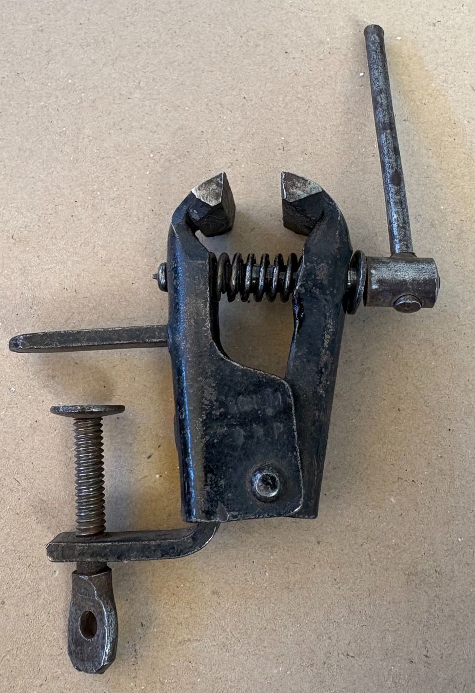 Tous les outils: VINTAGE SCHRAUBSTOCK – Défectueux à Ostermundigen par wini63 3