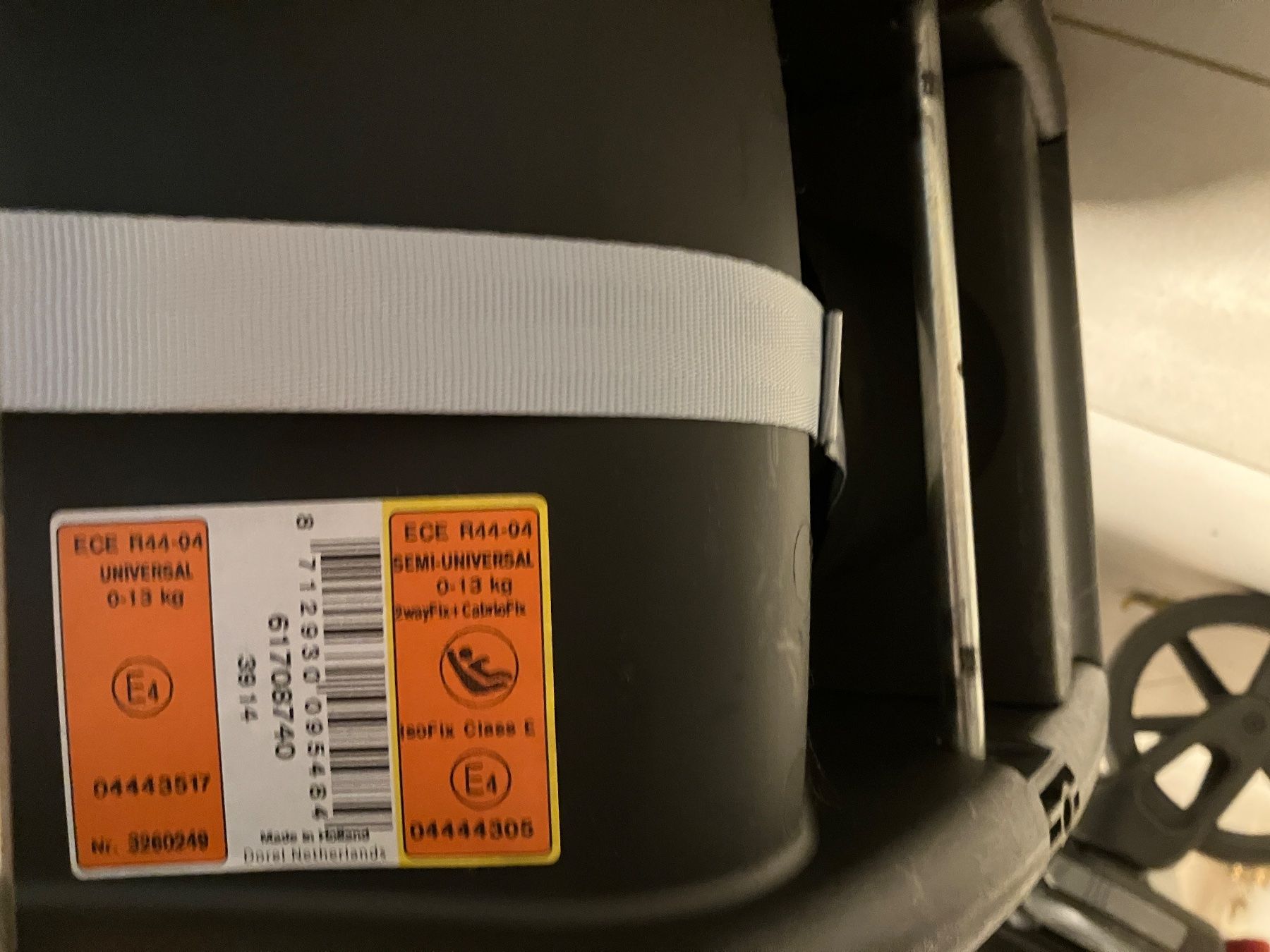 Maxi-Cosi Seggiolini per auto: Maxi-Cosi CabrioFix mit FamilyFix Basis – Usato da Sirnach venduto da ac__kxd5 5