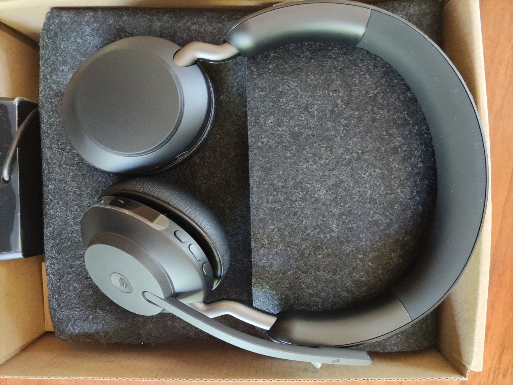 Jabra Cuffie: JABRA EVOLVE 2 - 65 mit Ladestation – Nuovo e nell'imballaggio originale da Suhr venduto da Home_Office
