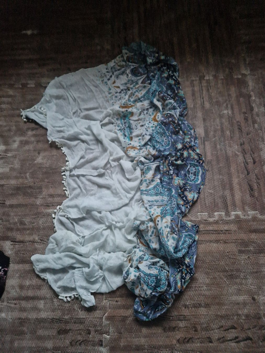 Foulard & Sciarpe: Schal – Usato da Triengen venduto da KittyKat6