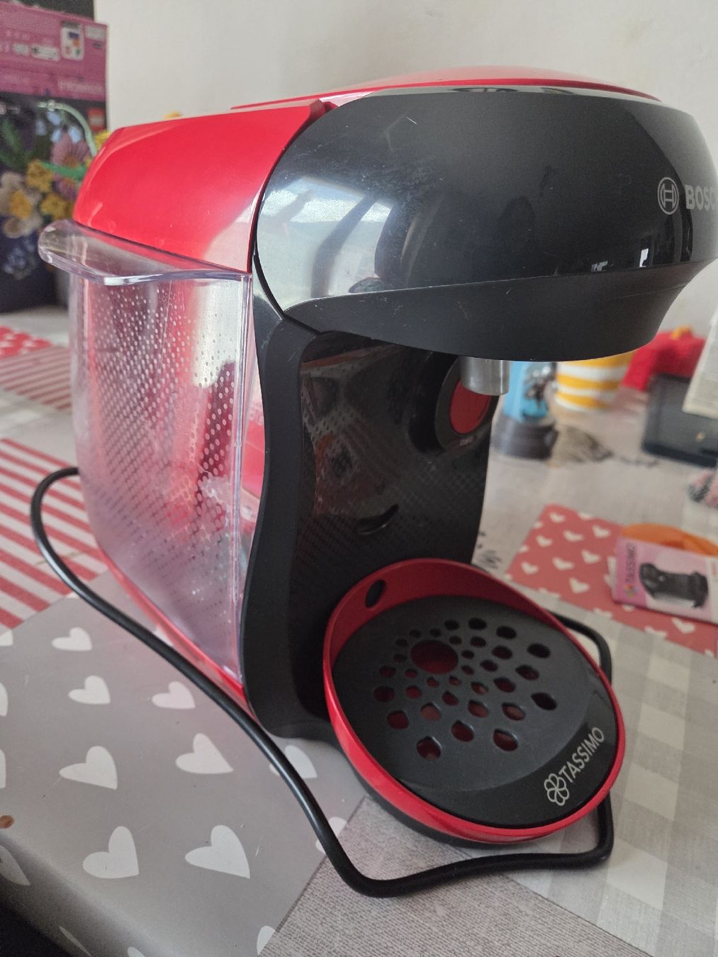 Macchine per caffè & Macchine per espresso: Machine à café Bosch Tassimo TAS1002 Rouge/Noir – Usato da Riddes venduto da mim_qs5p 2