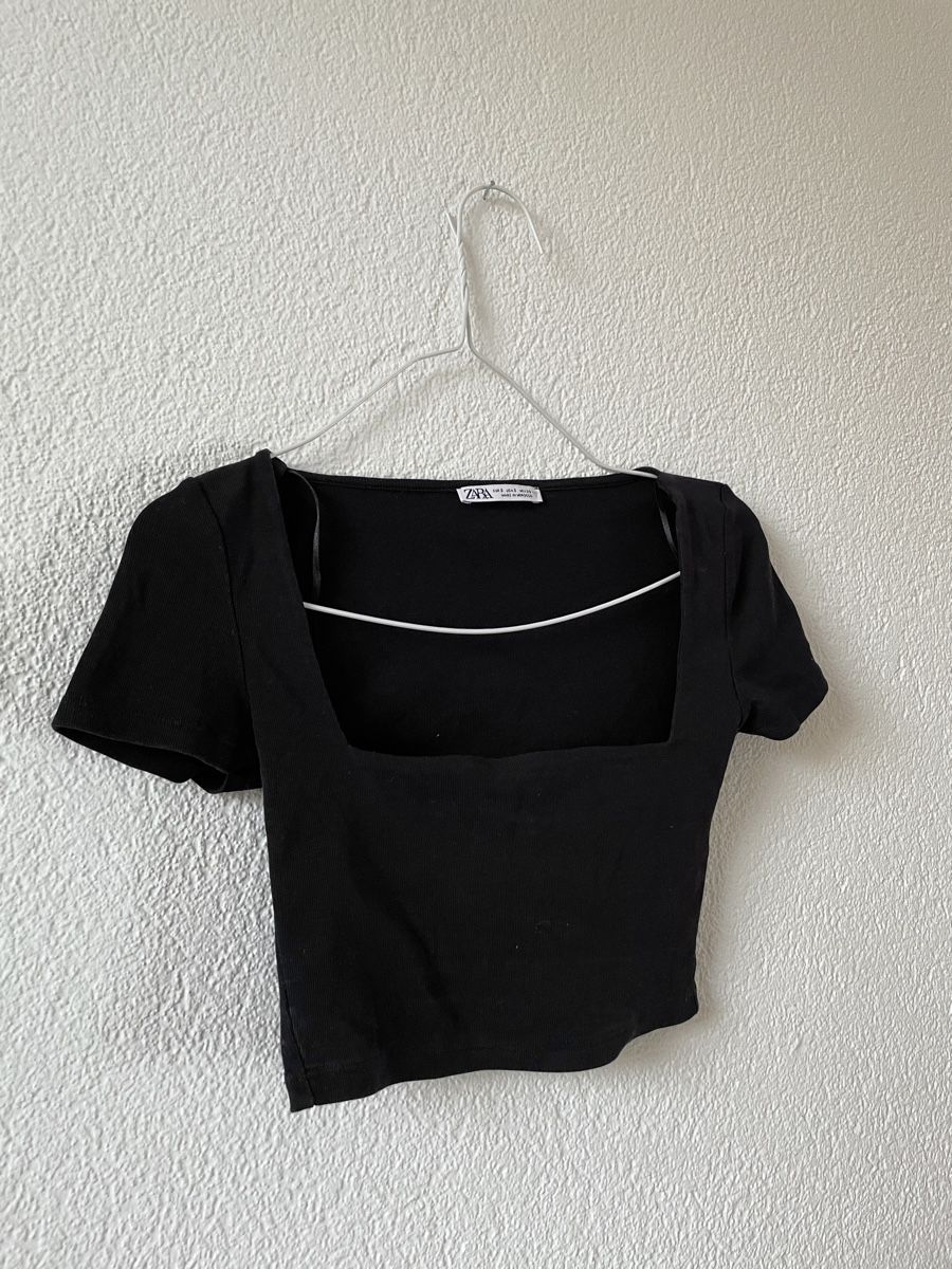 Zara Top: Squareneck Top schwarz – Usato da Uster venduto da emm_px8k
