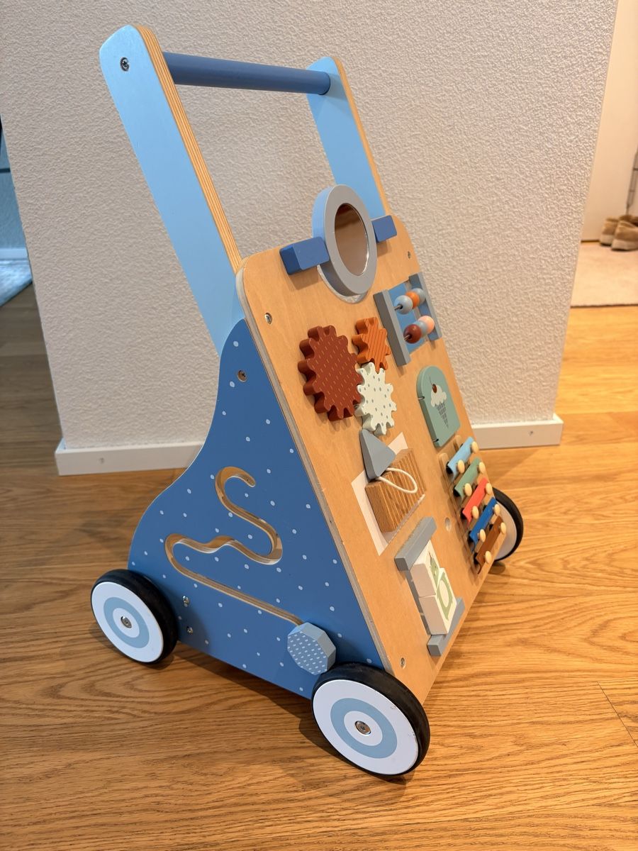 Ausili per la deambulazione: Luvion Baby Walker – Usato da Oberengstringen venduto da tal_t5f9