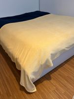 Kuschlige hellgelbe Decke für Bett oder Sofa ca. 150x200cm