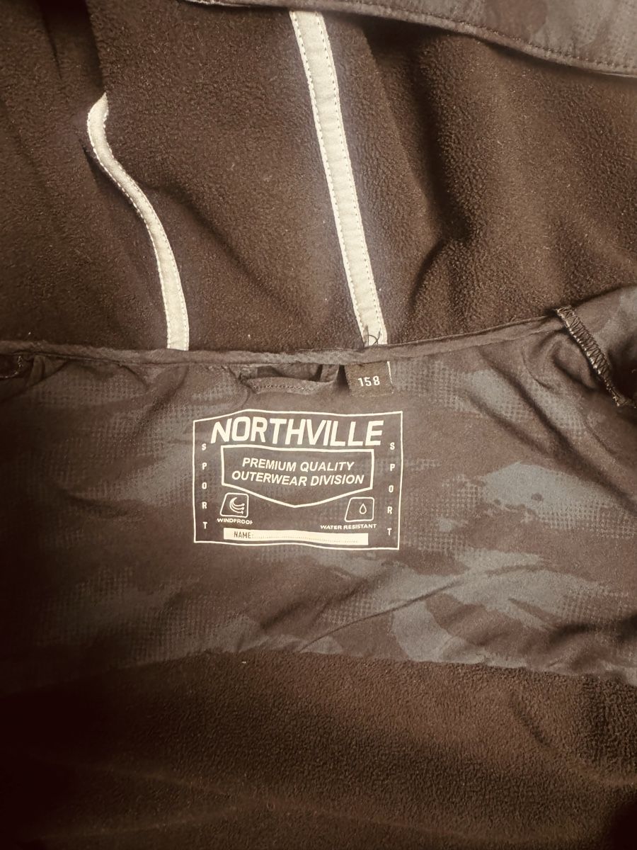 C&A Giacche & Cappotti: Northville Softshelljacke mit Kapuze – Nuovo (secondo la descrizione) da Solothurn venduto da Simuz 2
