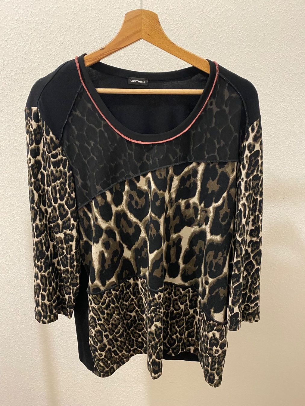 Gerry Weber Pullover & Sweatshirts: Gerry Weber Langarm-Oberteil / Pullover Gr. 42 - 44 – Gebraucht aus Pratteln von a23_j2gs 1