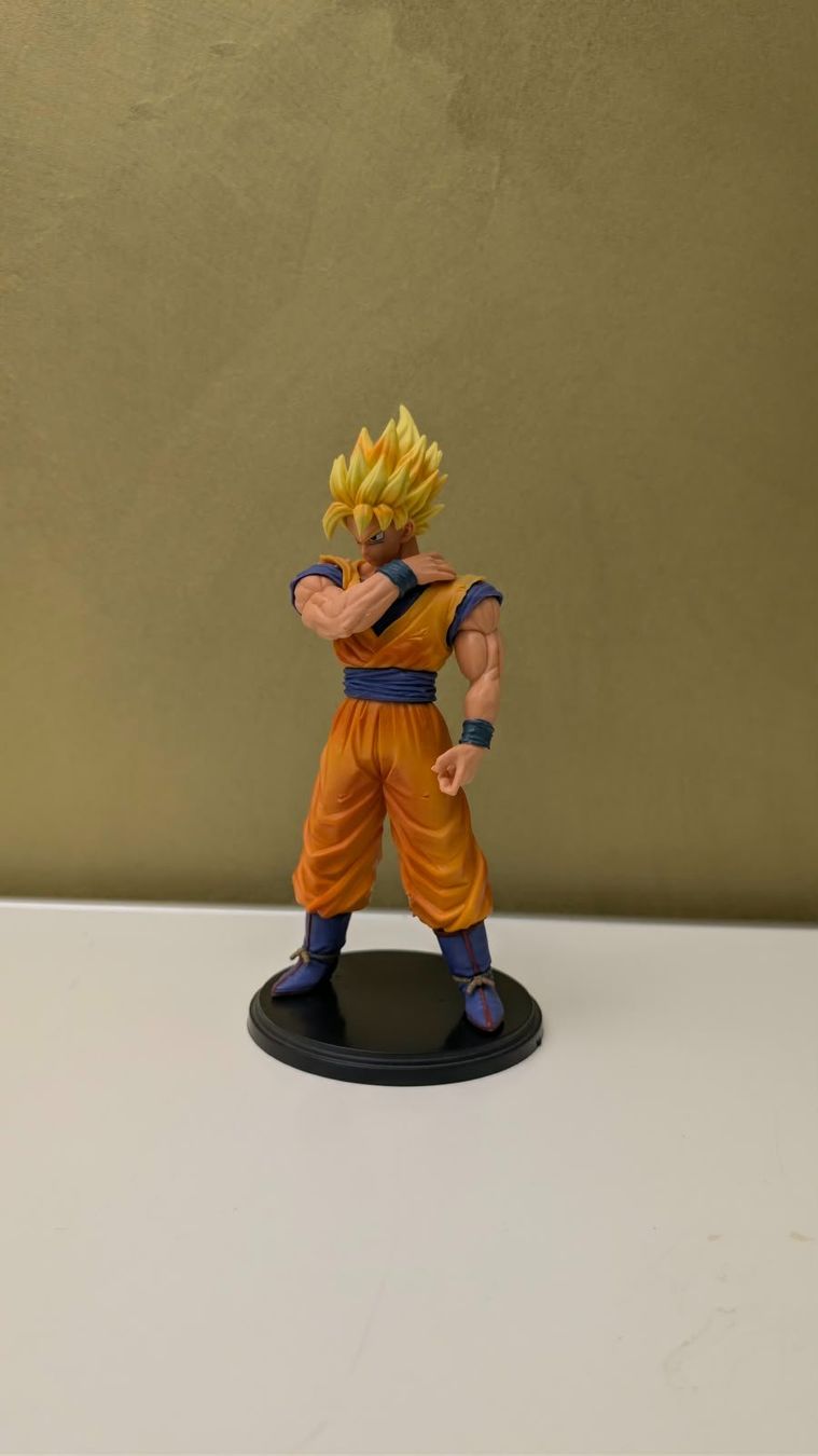 Figuren: Dragon Ball Son Goku Figur – Gebraucht aus Davos Platz von bongo007