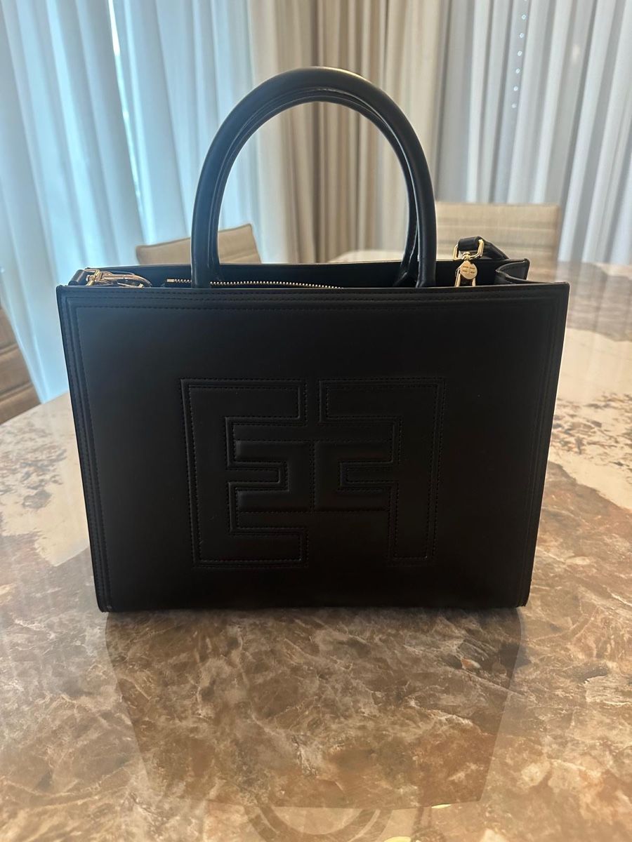 Autres vêtements & accessoires: Elisabetta Franchi bag with shoulder strap – D'occasion à Rüschlikon par bec_h6pp