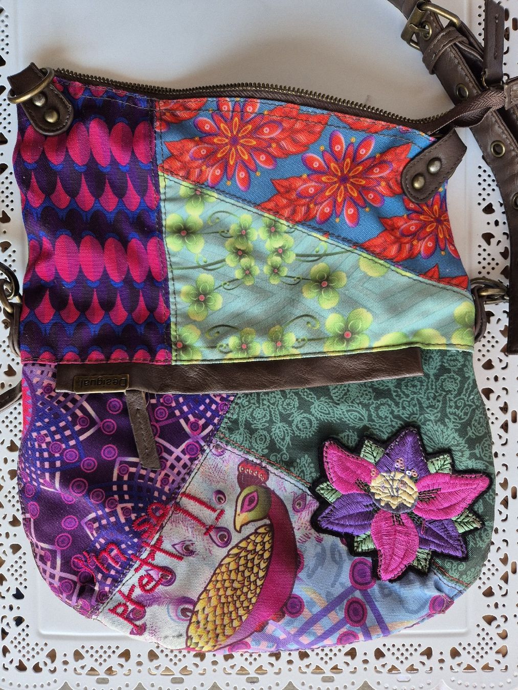 Desigual Taschen für Damen: DESIGUAL Handtasche ca. 28 x 34 cm – Gebraucht aus Herzogenbuchsee von herzchae 1