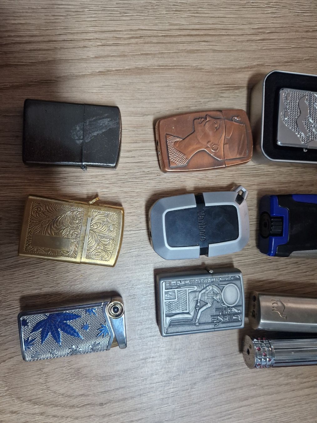 Zippo Accendini: zippo feurzeuge  – Usato da Zürich venduto da amza 2