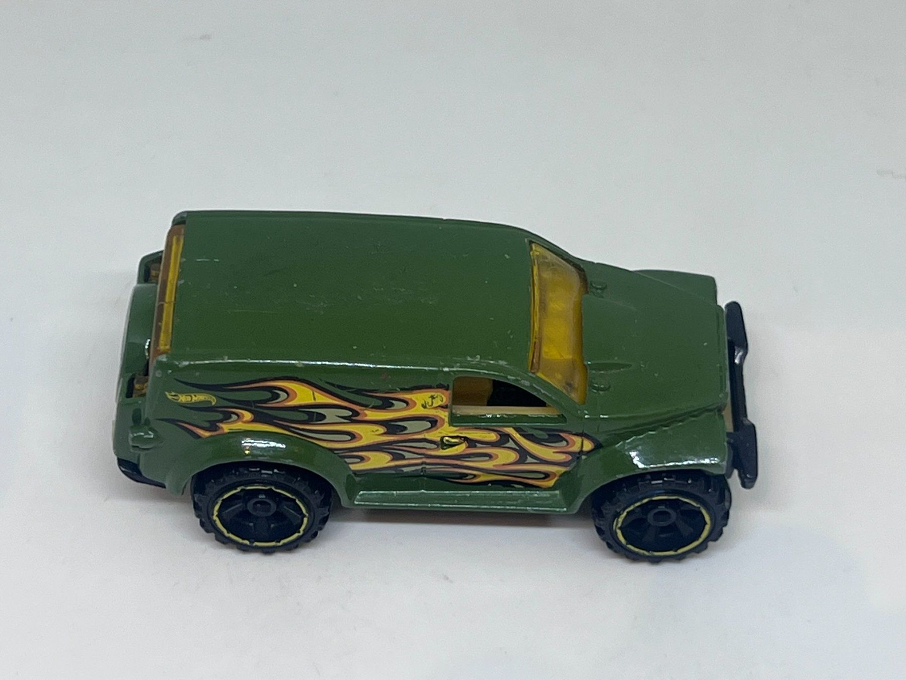 Hot Wheels Modellini d'auto: Hot Wheels Power Panel #26 – Usato da Wildegg venduto da LaaBoutique 1