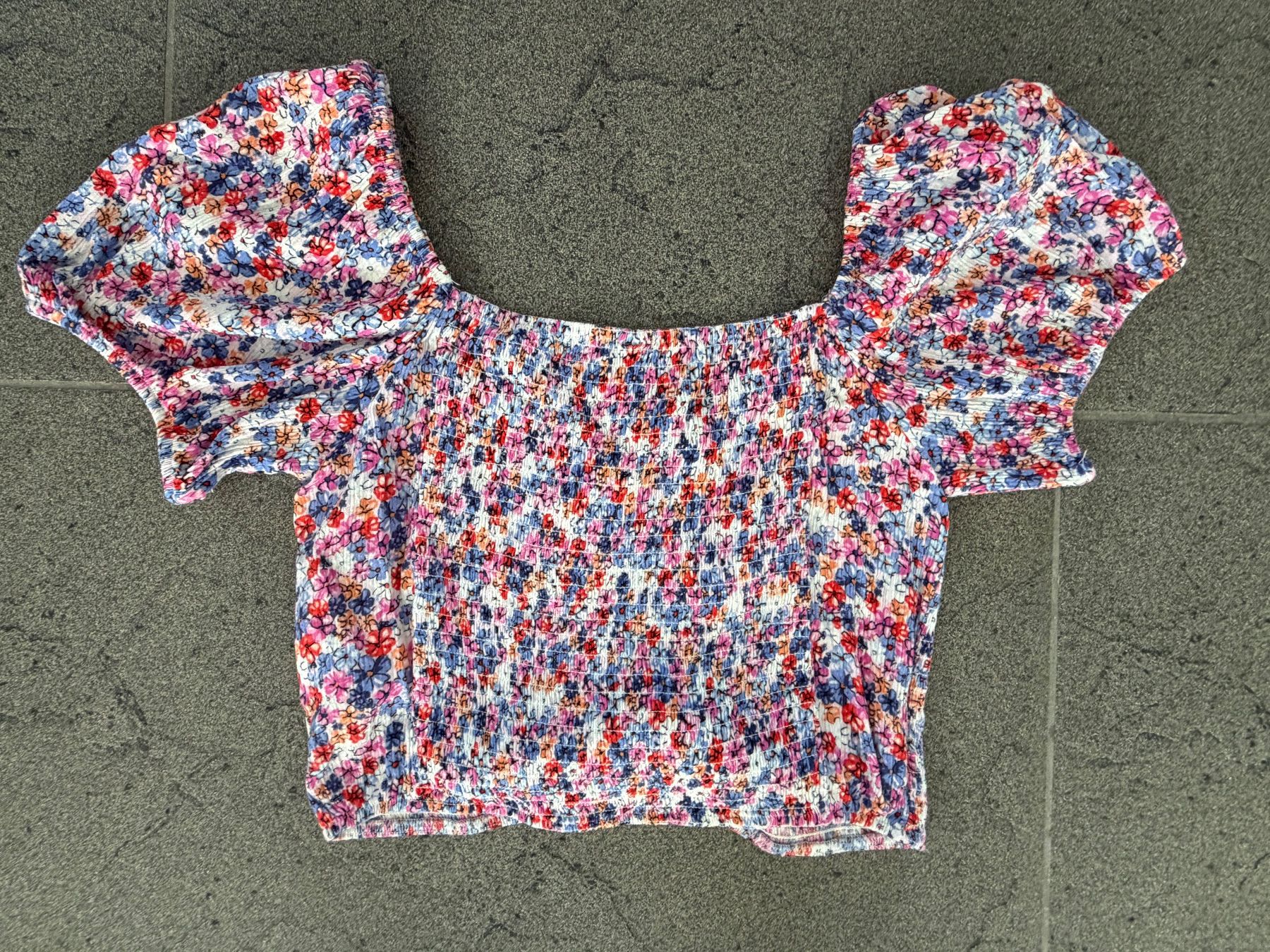 Camicette, T-shirt & Top: Top geblümt Grösse M – Nuovo (secondo la descrizione) da Rupperswil venduto da Nila_7 2