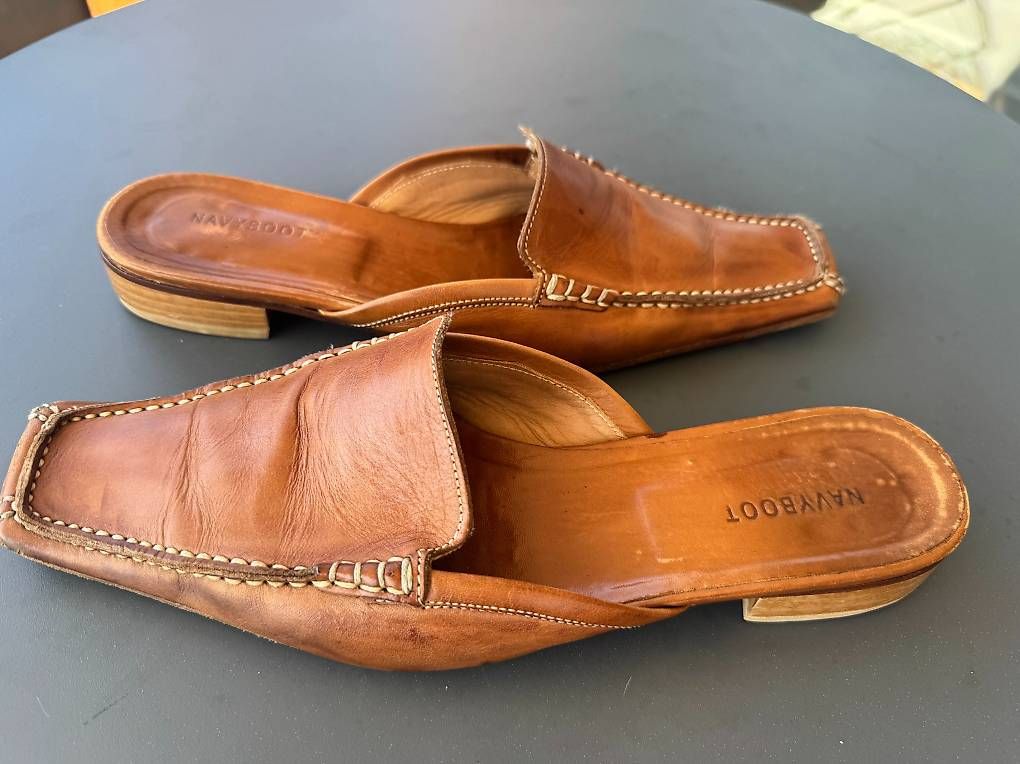 Damenschuhe: NAVYBOOT Mules, Cognac, Grösse 38, guter Zustand – Gebraucht aus Walchwil von Nippon 1