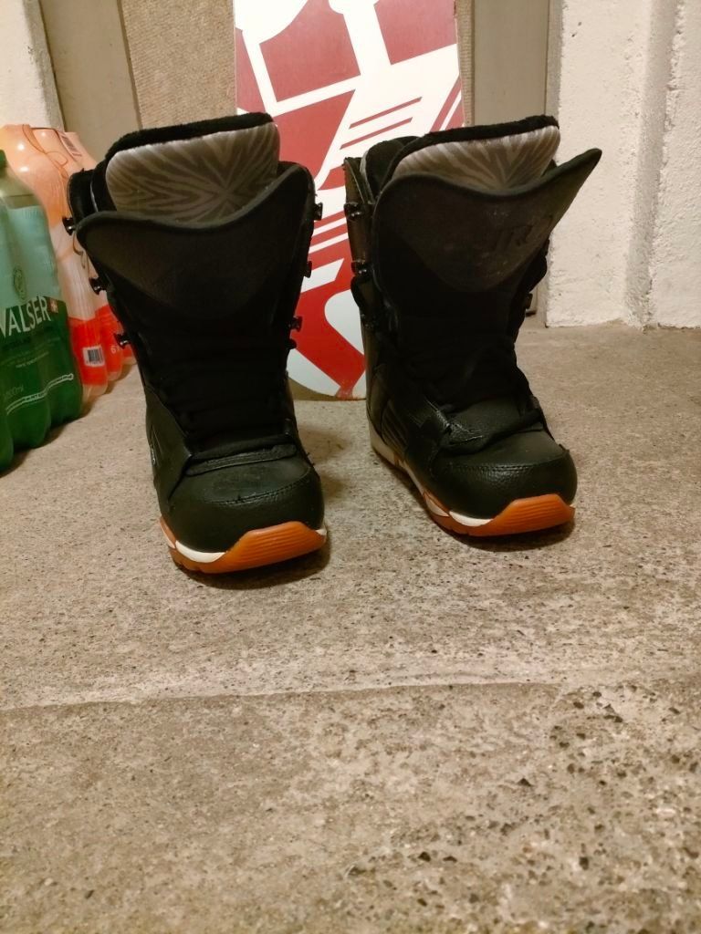Board: Snowboard inkl. Schuhe Gr. 38 – Usato da Luzern venduto da Paedy 3