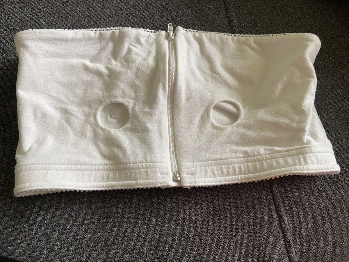 Medela Accessori per l’allattamento: Medela easy expression bustier zum abpumpen Größe M – Usato da Mönchaltorf venduto da Angel789 2