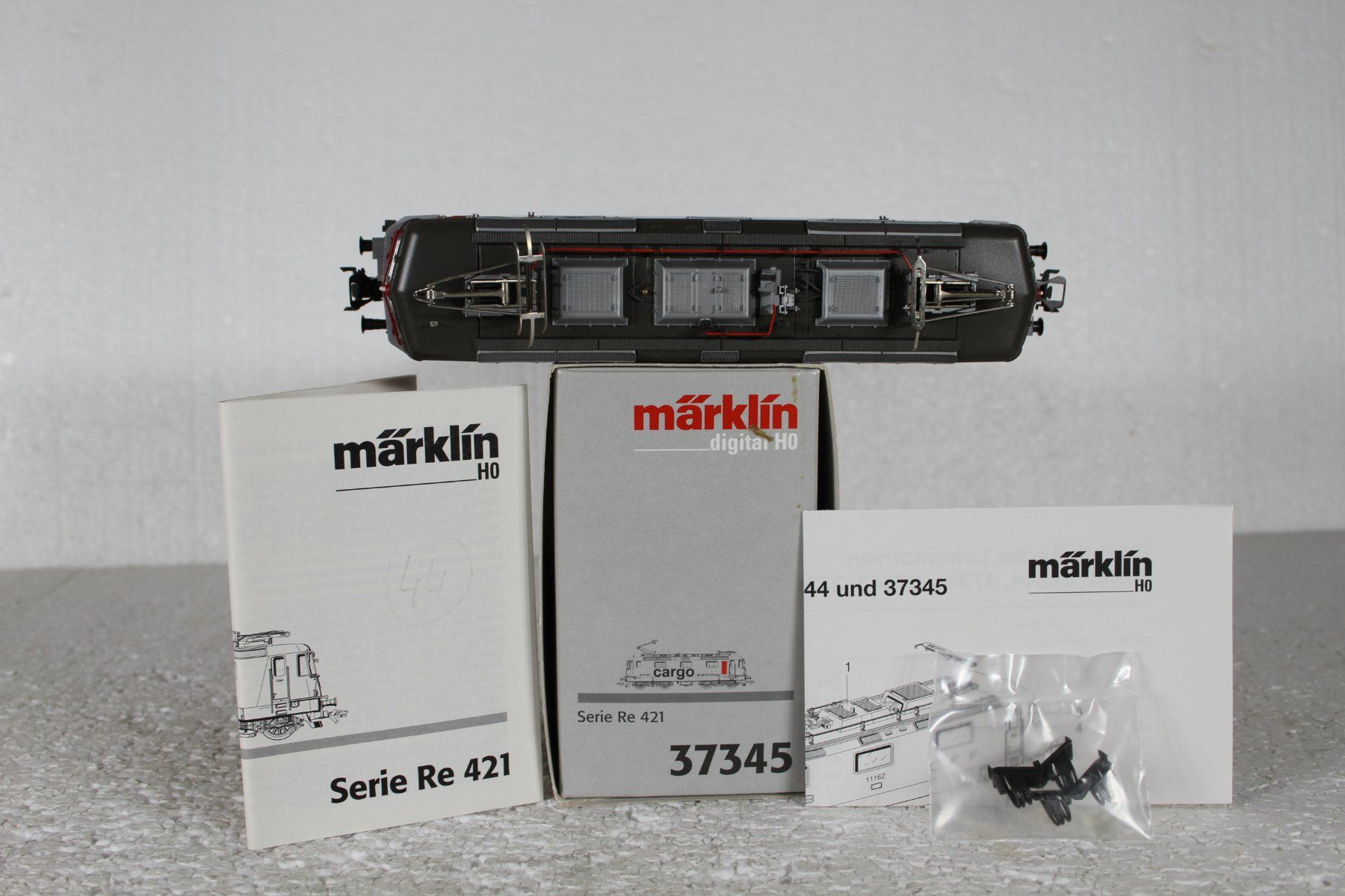 Märklin Modelleisenbahnen: Märklin 37345 SBB Cargo Re 421, Re 4/4 – Neu (gemäss Beschreibung) aus Triesen von cor_62ts 6
