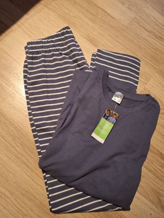 Jungen Pyjama, Gr. 146/152, neu