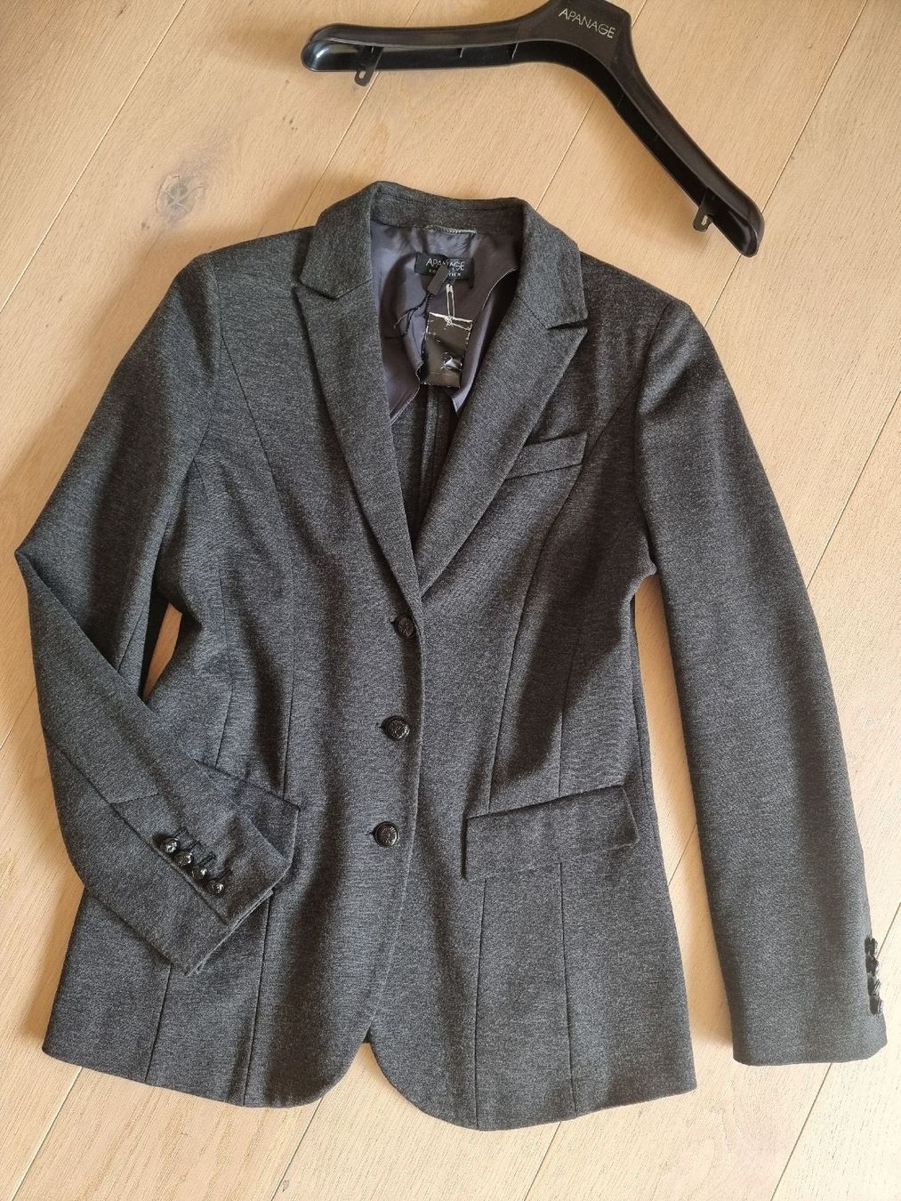 Giacche: Apanage Damen Blazer Jacke anthrazit Gr. 38 – Nuovo (secondo la descrizione) da himmelried venduto da bribuli