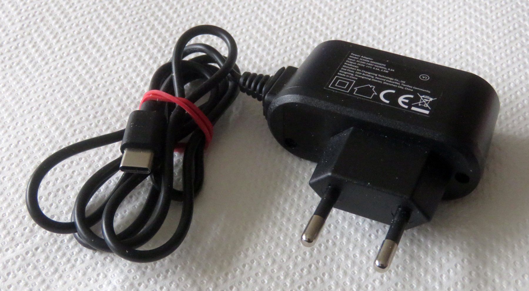 Caricabatterie: Ladegerät mit C-Type Stecker: 5V / 500mA – Nuovo (secondo la descrizione) da Untersiggenthal venduto da Zarkok