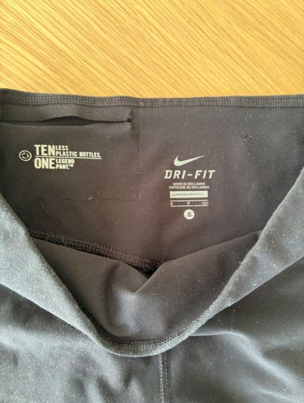 Nike Leggings: Nike Dri-Fit leggins grösse S – Nuovo (secondo la descrizione) da Viganello venduto da sta_b86s 1