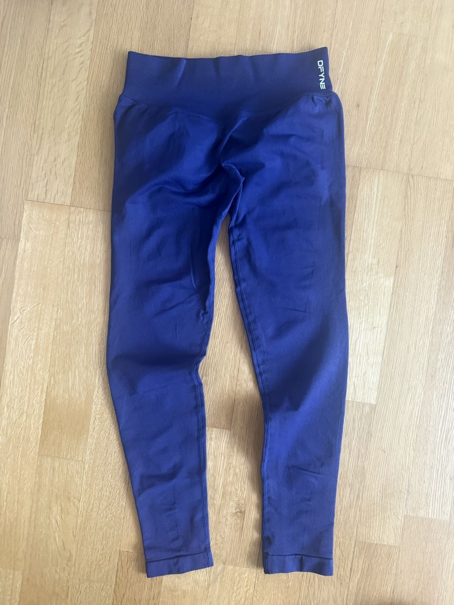 DFYNE Leggings: Dfyne Impact Leggings in Ink Size: M – Neu (gemäss Beschreibung) aus Bassersdorf von len_czz7