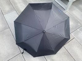 "Knirps-ähnliche" Schirme in Schwarz, 2 Stk. Fabrikneu
