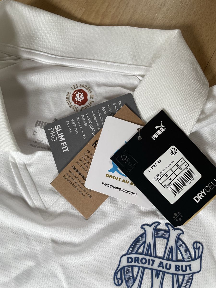 Puma Canottiere & Pantaloni: Maillot OM blanc édition limitée 125 ans – Nuovo e nell'imballaggio originale da Basel venduto da Medecardo 2