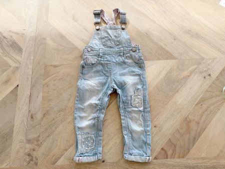 Herzige Jeans-Latzhose für Mädchen, Gr. 86
