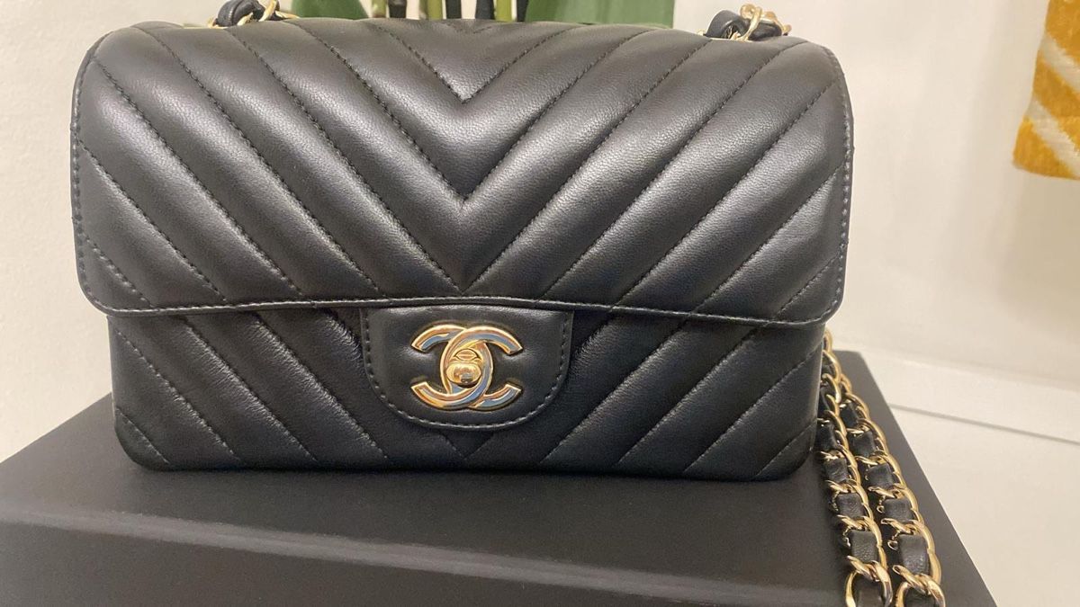 Chanel Sonstige Kleidung & Accessoires: Sac Chanel mini timeless chevron black – Neu (gemäss Beschreibung) aus Bussigny von tmu_8p2m 1