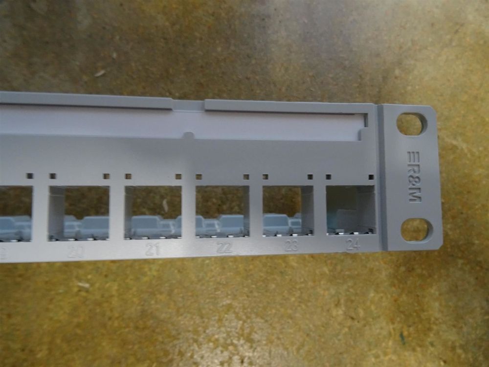 R&M Patchpanel 1 HE Modul 19