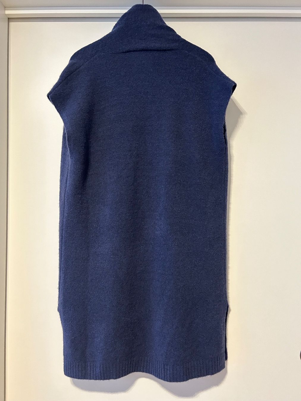 Gilet & Giacche senza maniche: Strickweste / Strickjacke ohne Ärmel – Usato da Lachen SZ venduto da Swanche77 1